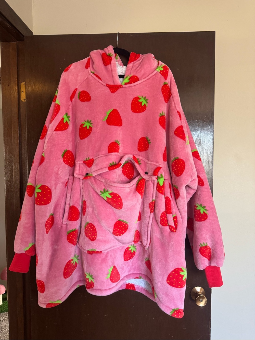 Cozy Strawberry Print Wearable Blanket Hoodie - Pink & Red